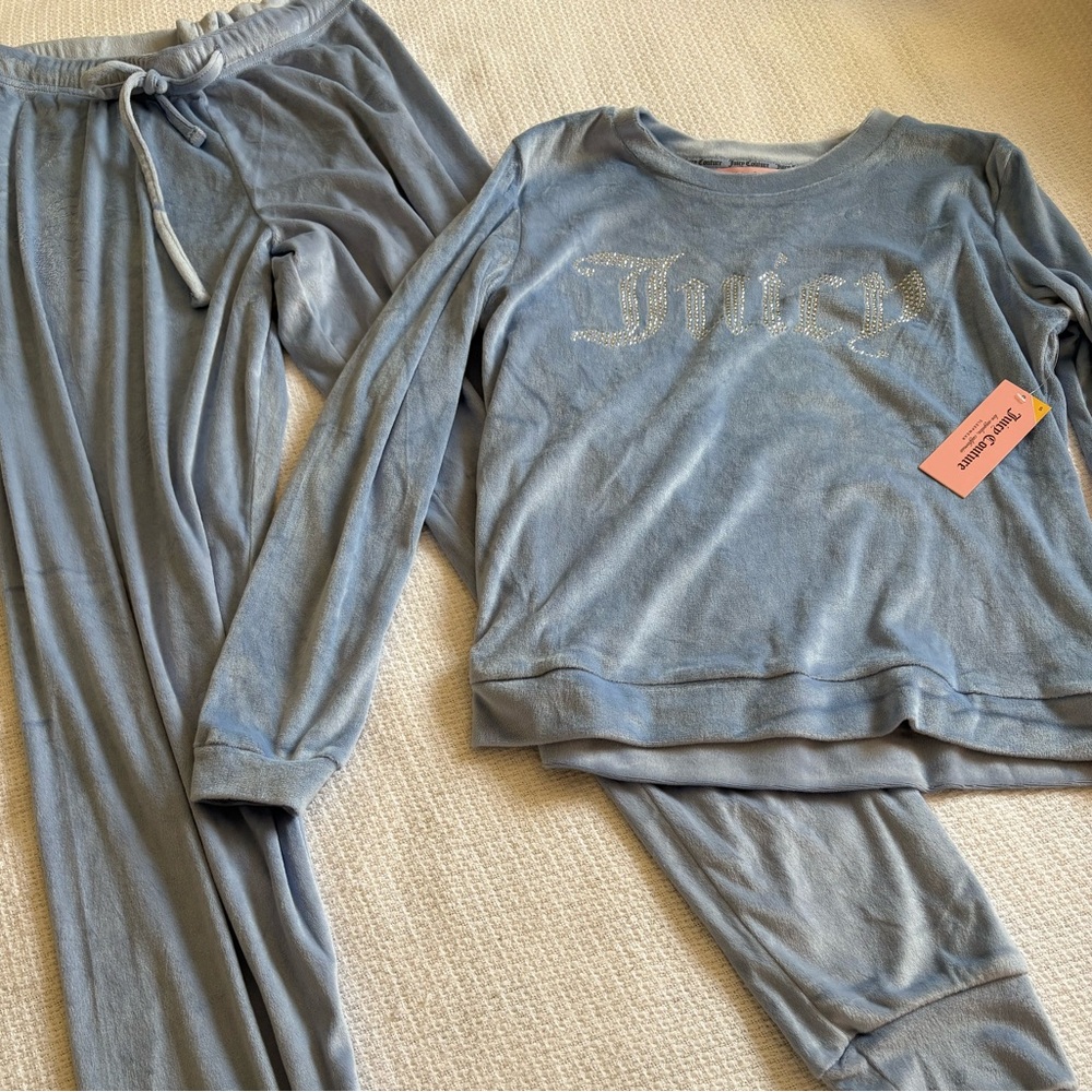 Juicy Couture Women’s Light Blue Pajama Set